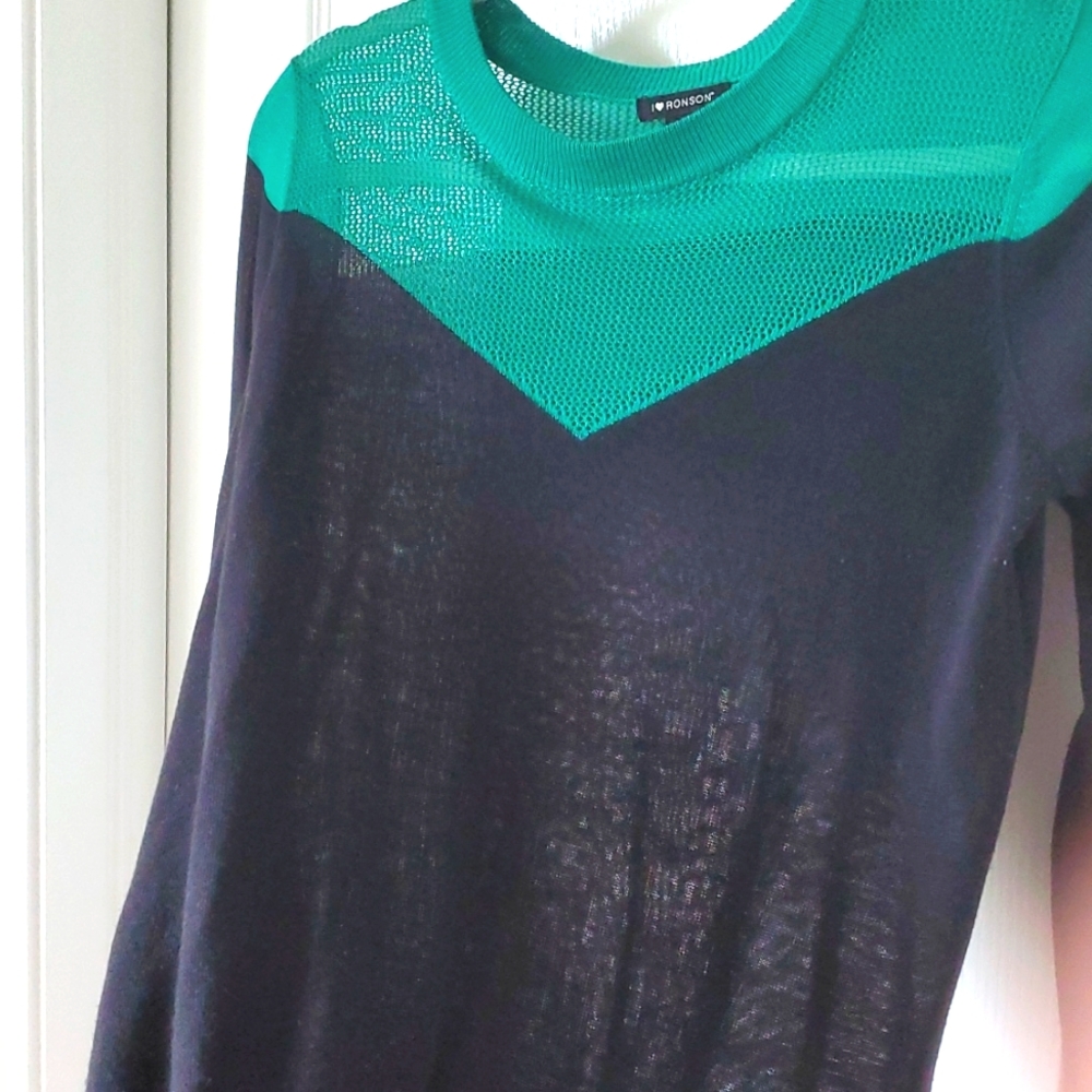 B2 Ronson Knit Colorblock Fitted Sweater L - Picture 3 of 5